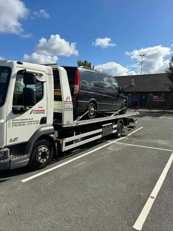 Mercedes van recovery flatbed service