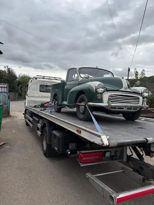 Morris Minor classic vintage car recovery