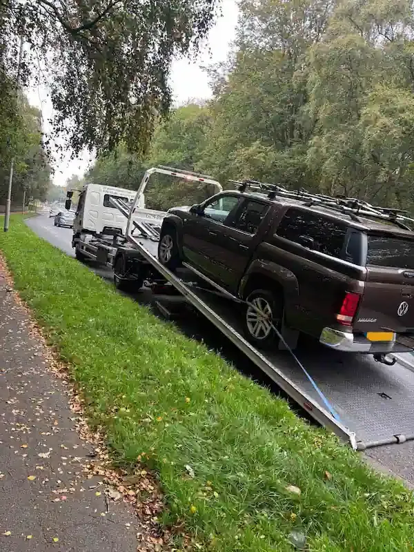 Volkswagen Amarok pickup truck transport